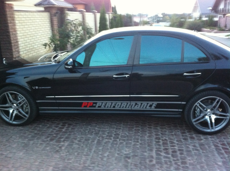 New look наклейка)) 1