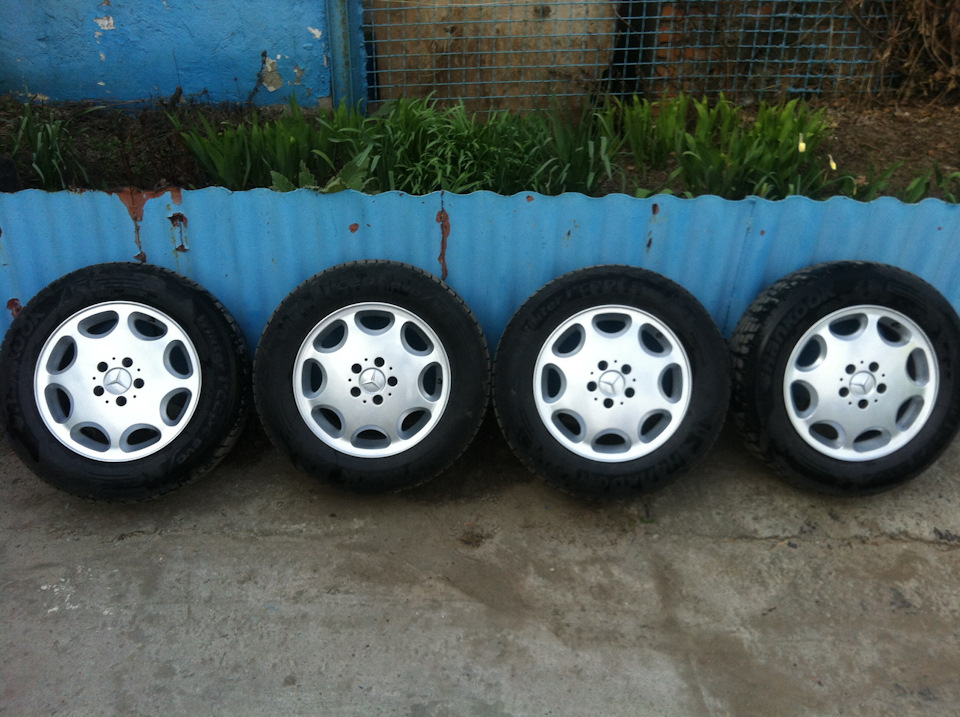 Продам комплект коліс 1