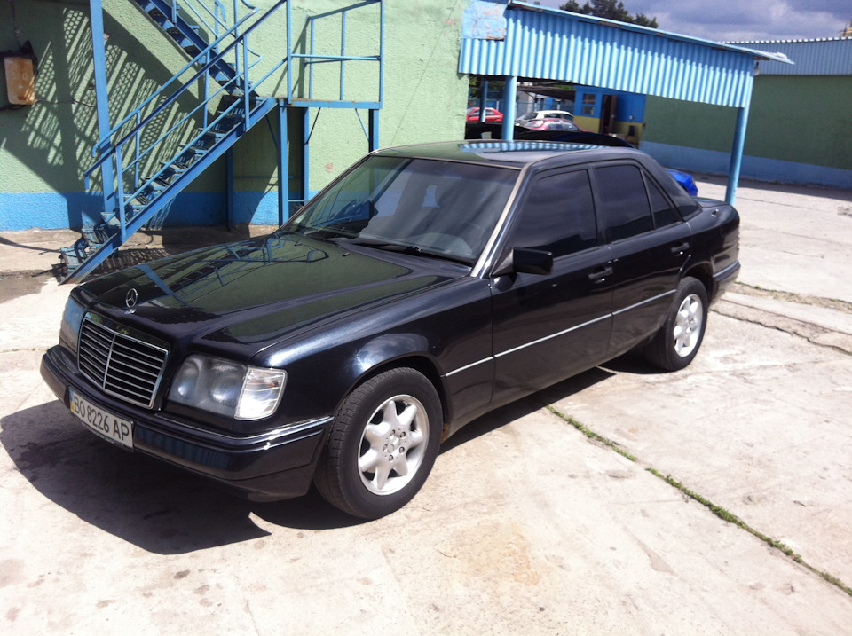 w124 седан 1