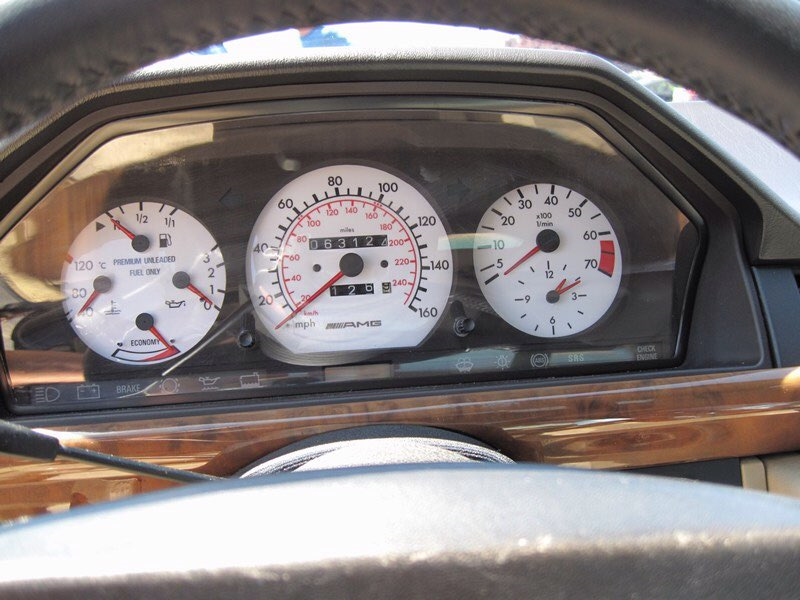 хлопців, всім привіт! хто може скинути макети шкал w124 у векторі? 1