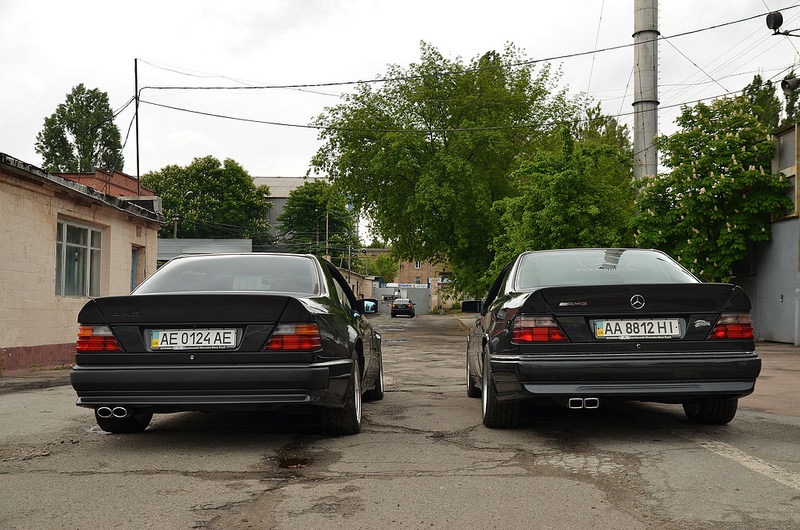 Вічний суперечка-дорейстайл або рестайл Mercedes-Benz 124 Coupe 3