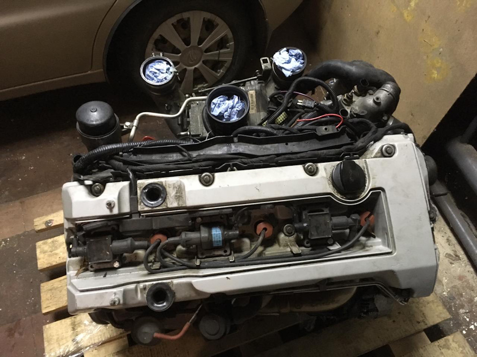 3.6 AMG. Клапанна кришка 1