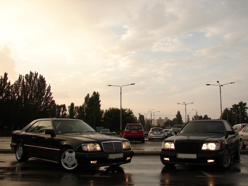 Два w124 coupe AMG style 5