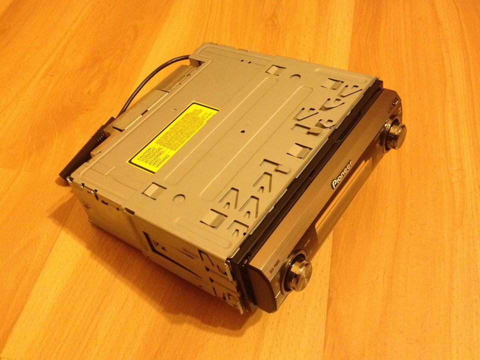 Процесорна магнітола Pioneer DEH-P88RS 1