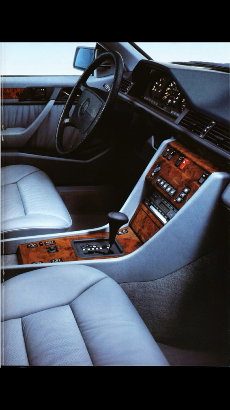 Листі старі буклети з салонами w124 3