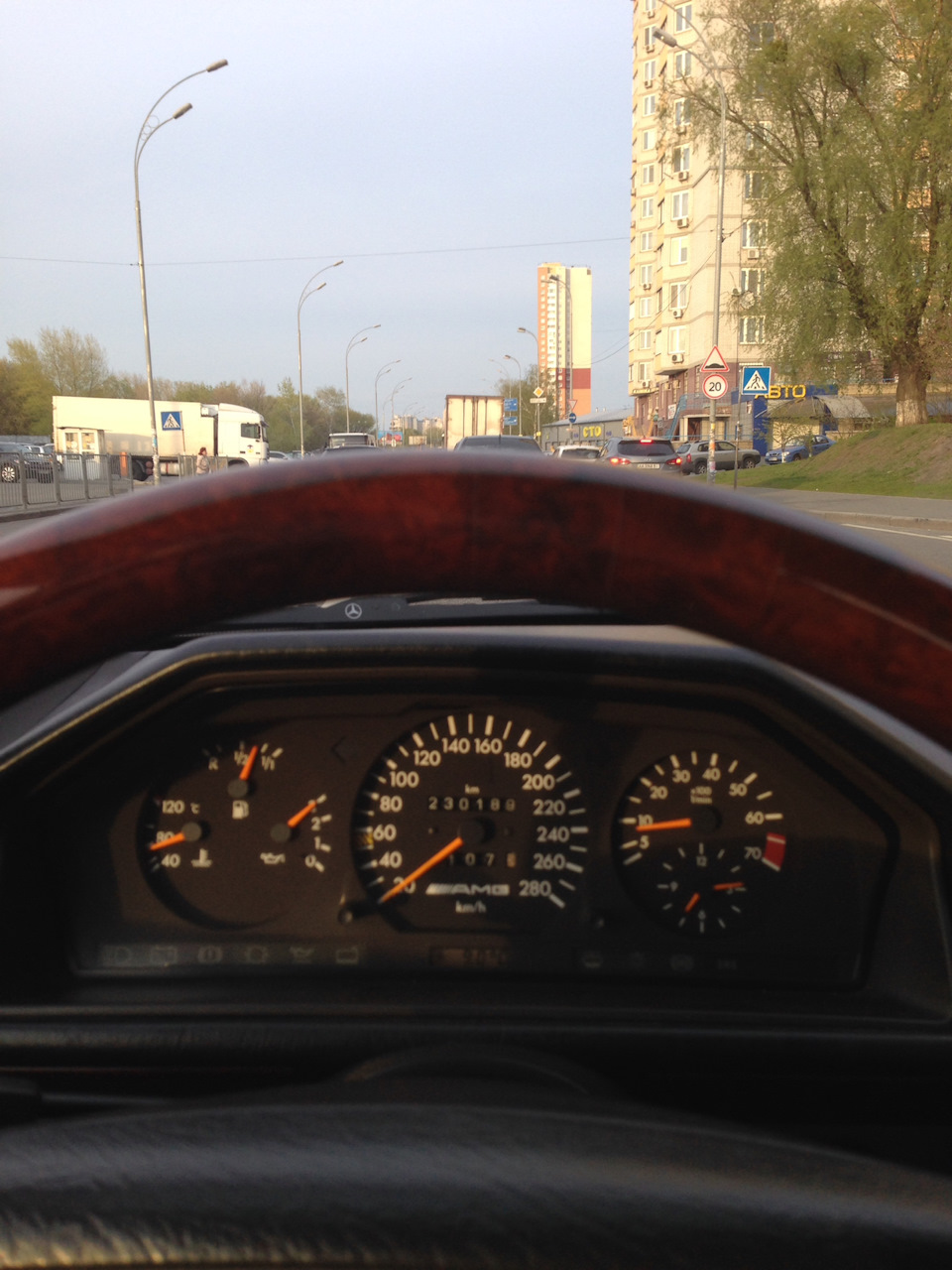 Вигул E36AMG 1