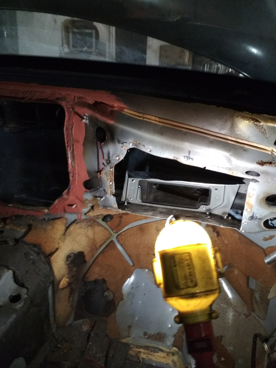 Присобачив ящик блоків управлінь 3