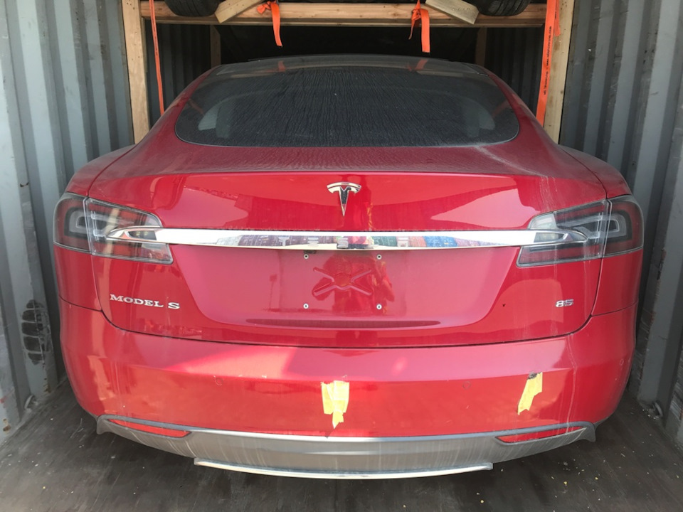 Приїхав Гаджет для чоловіків Tesla Model S 1