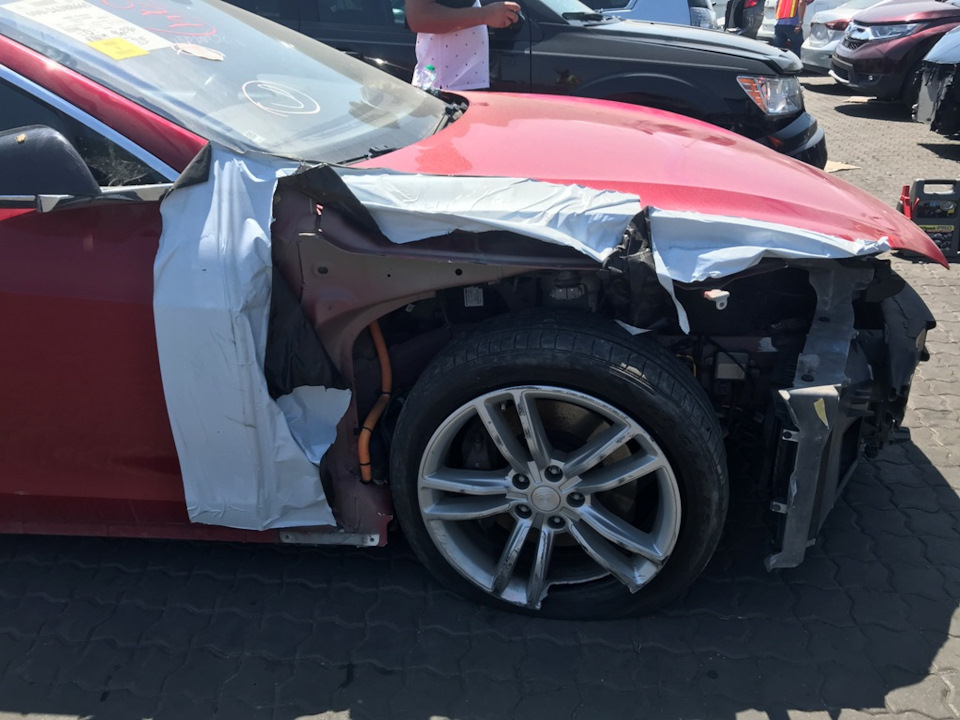 Приїхав Гаджет для чоловіків Tesla Model S 3