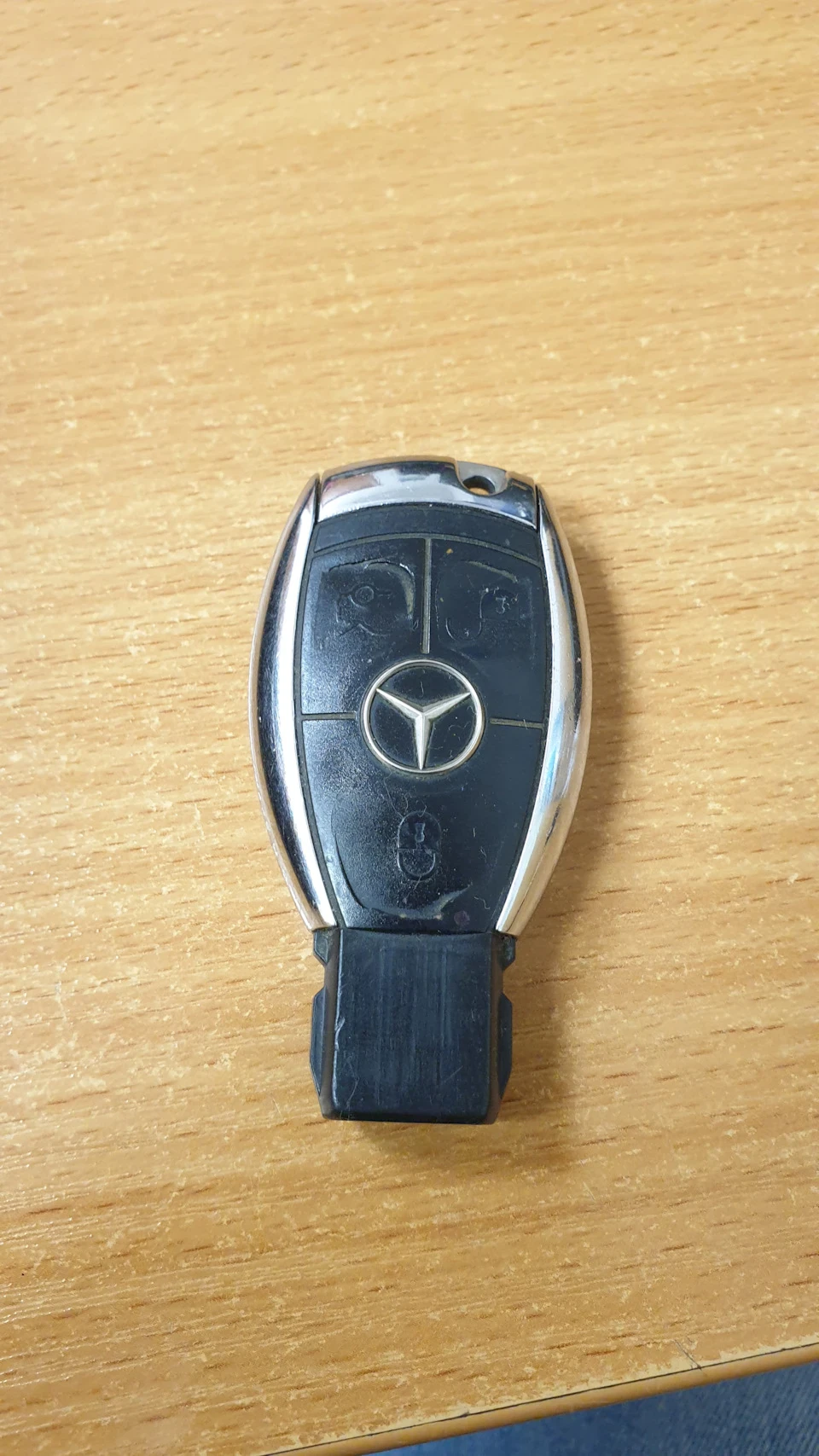 №2 Де зробити ключ до W211