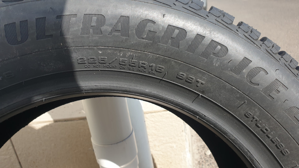 Нові зимові тапки Goodyear UltraGrip Ice 2 225/55 R16 99T XL на мій w211 5