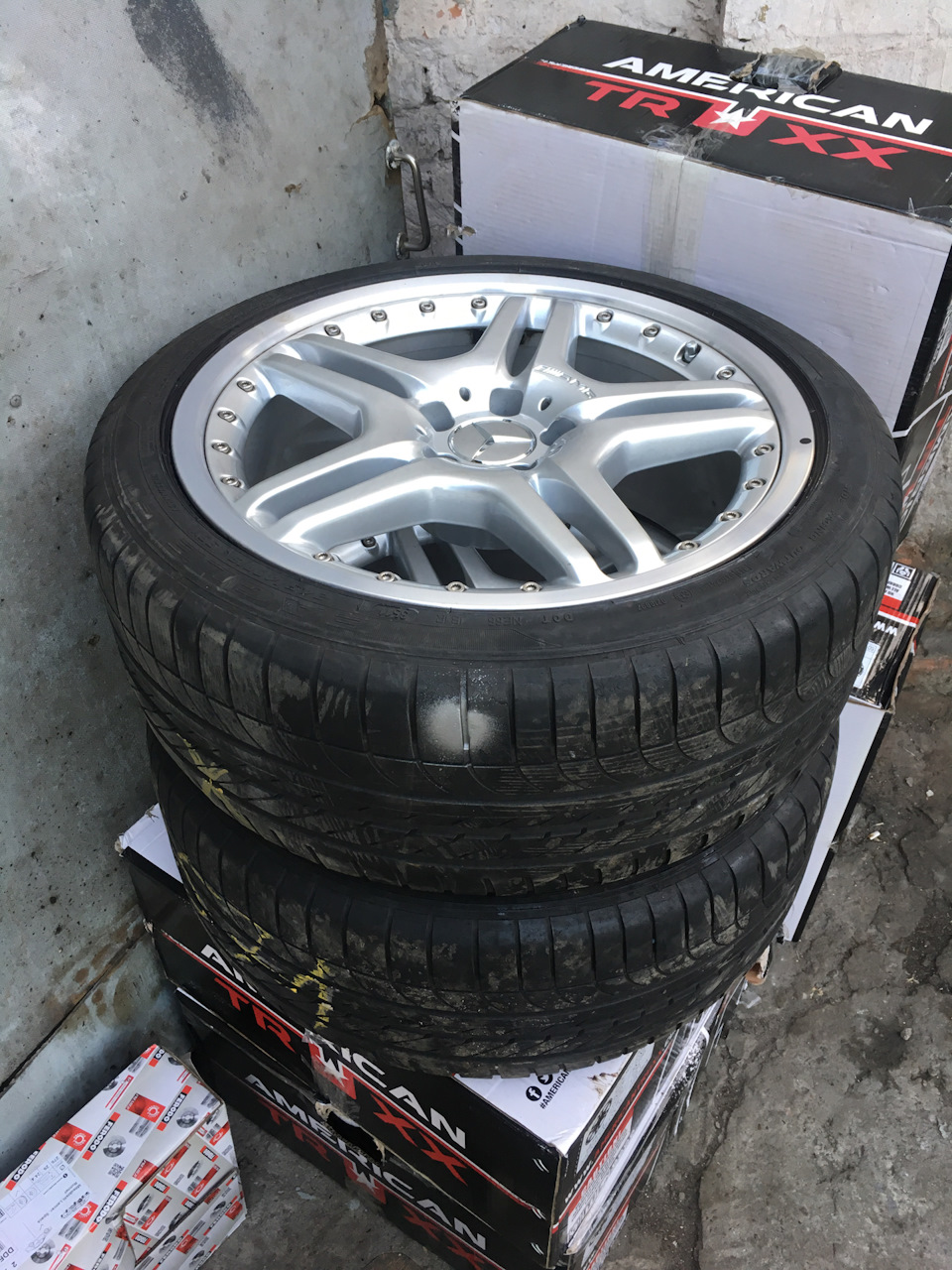 Mercedes W211 нові диски AMGr19 Cromodora A230 400 01 02 3