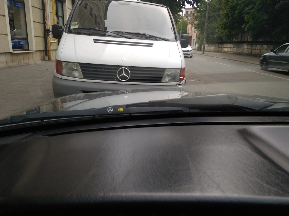 Оригінальна щітка склоочисника та задні колодки 1