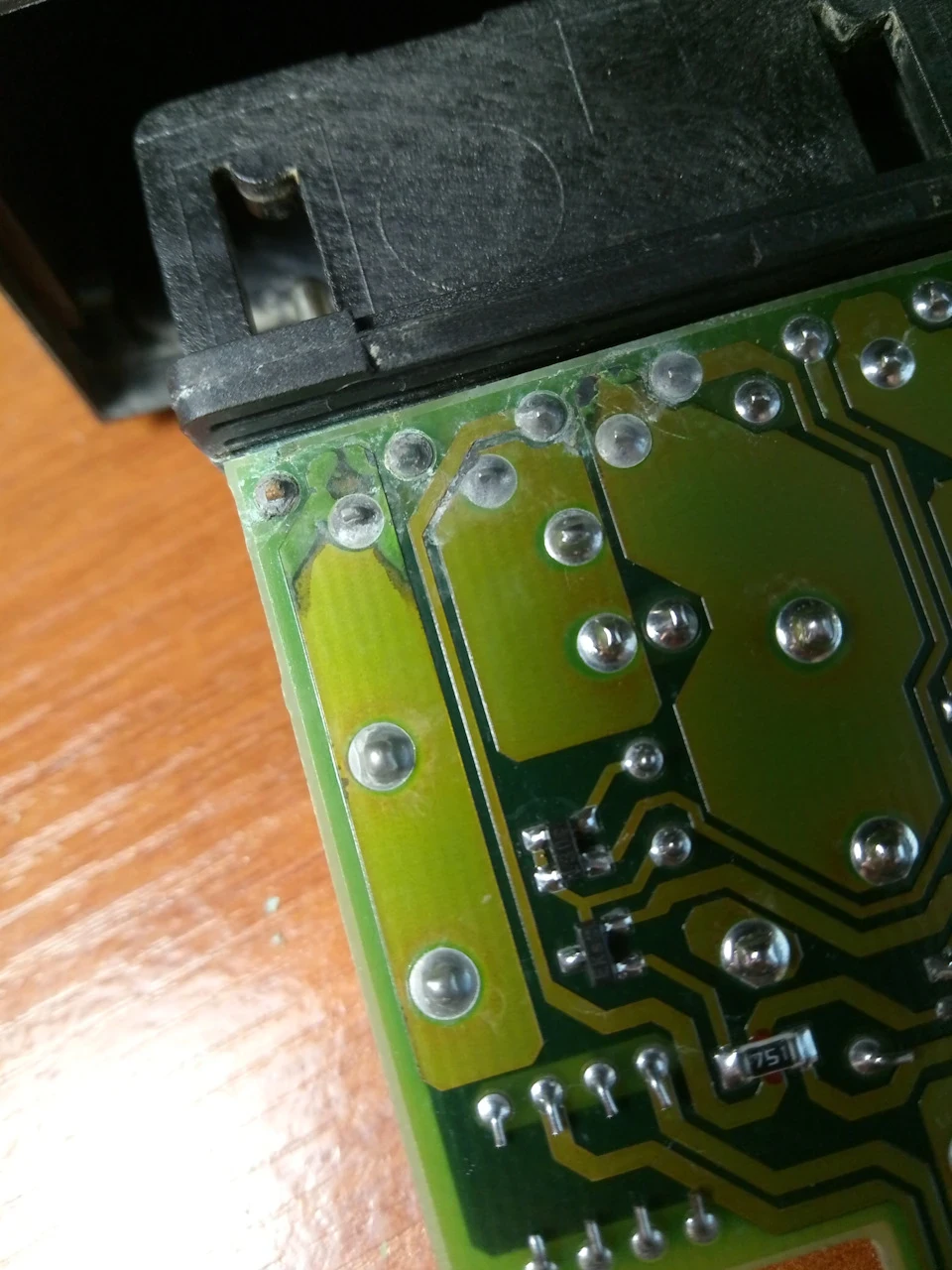 Горить до склопідйомників