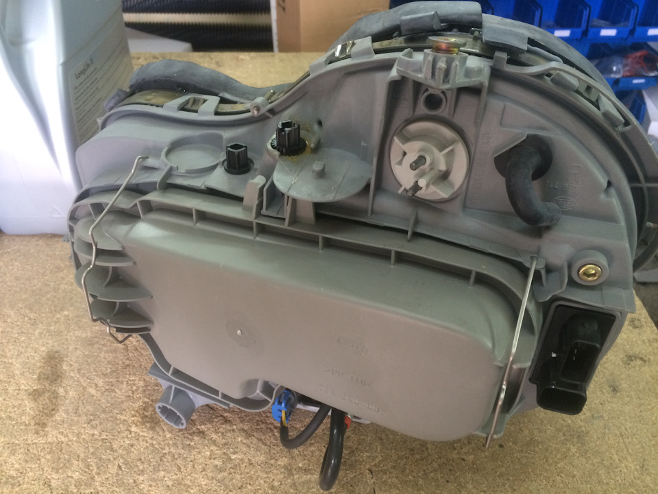 Нова фара на w210. Продам! 2