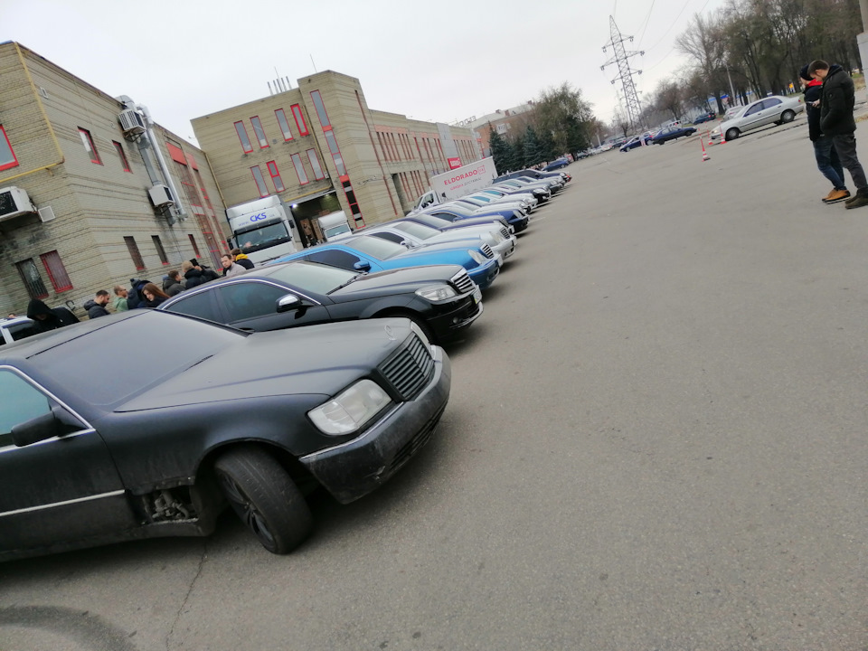 Сходка клубу Mercedes у Дніпрі 3