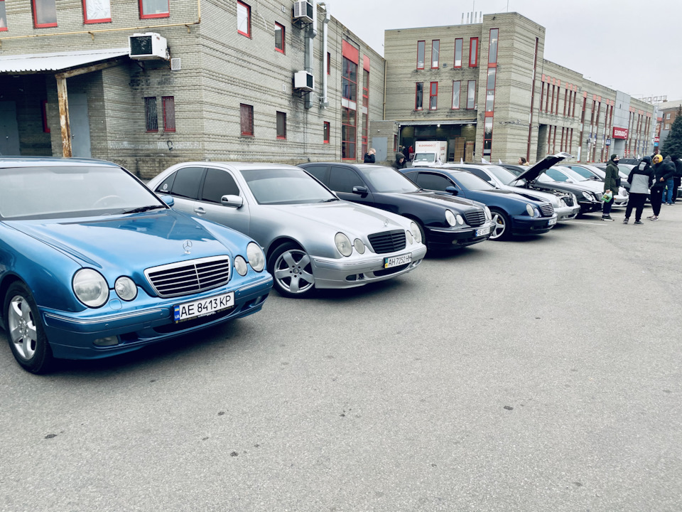 Сходка клубу Mercedes у Дніпрі 2