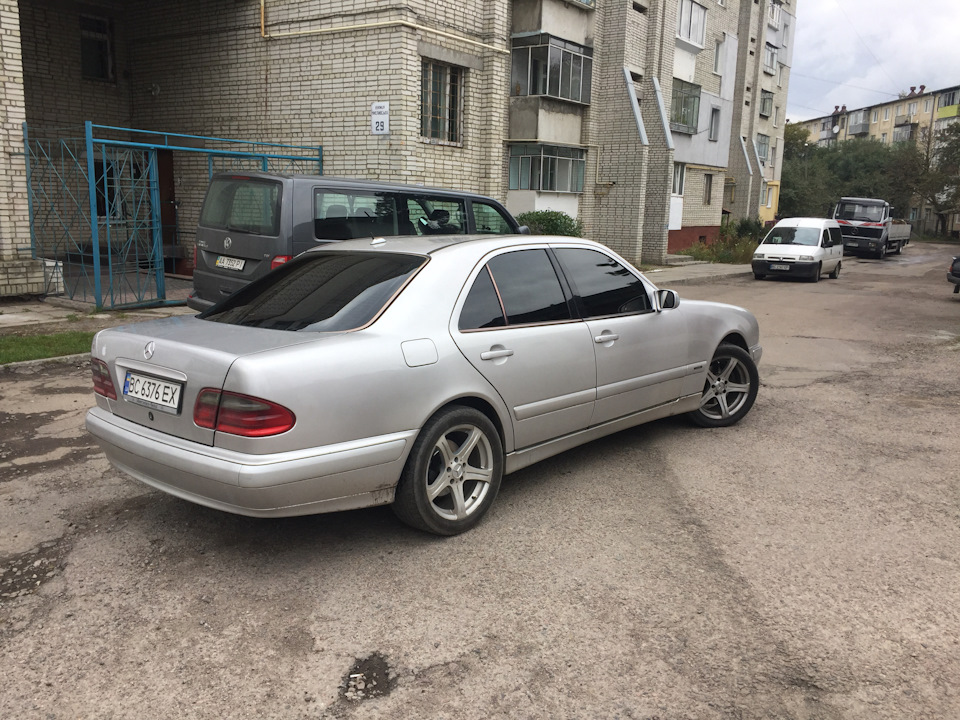 Затонував 2