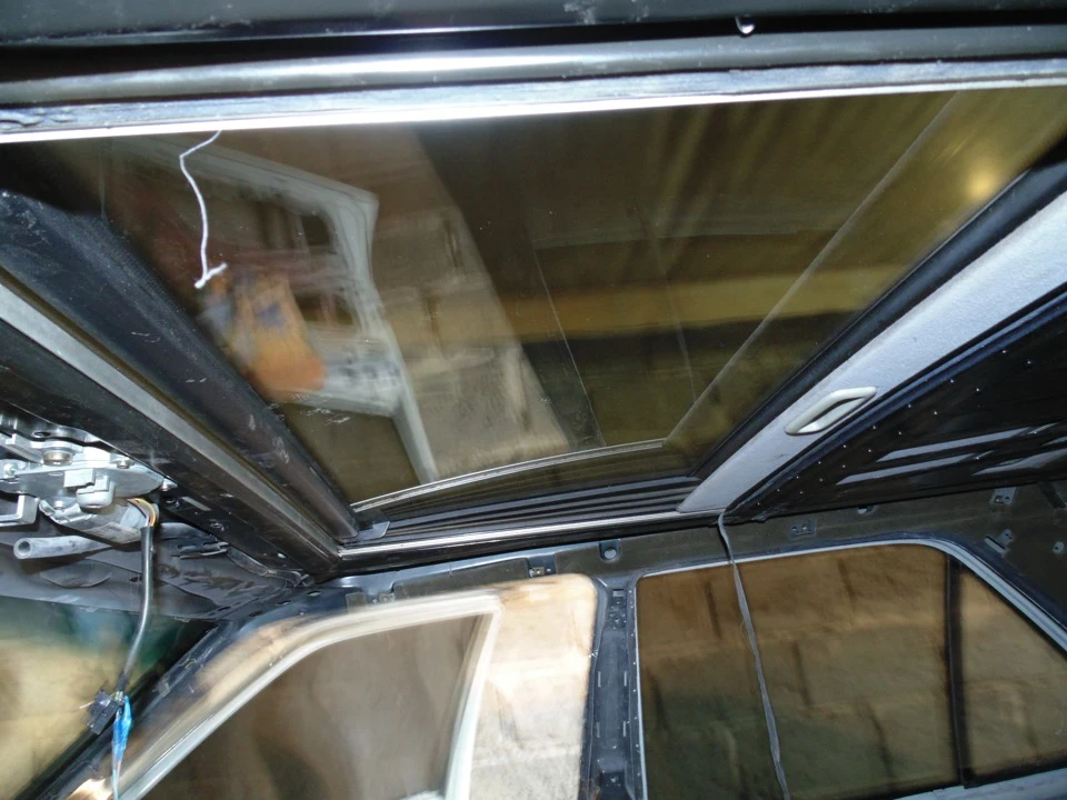 Встановлення люка від w210 на w124.