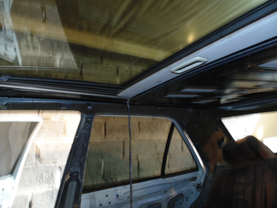Встановлення люка від w210 на w124. 2
