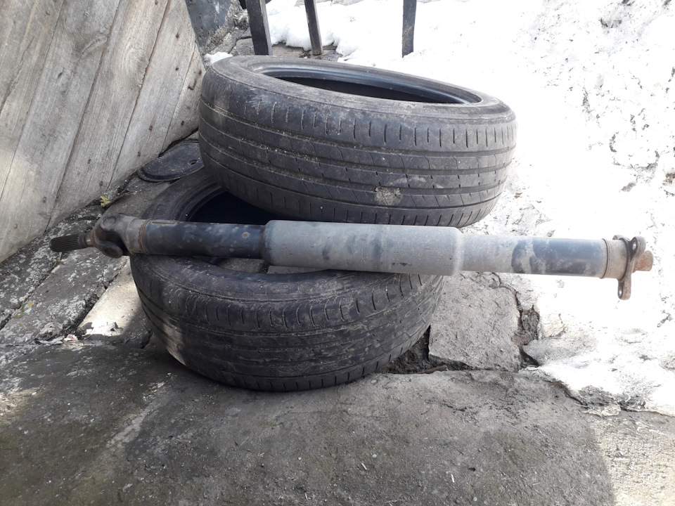 Подвесной подшипник своё отьездил )) 2
