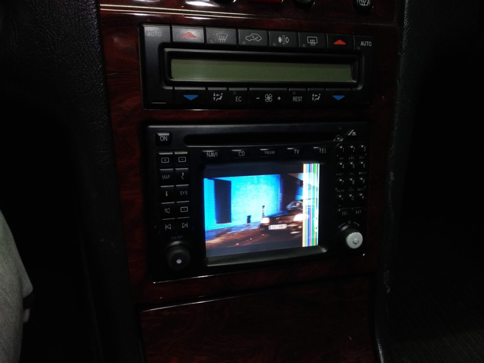 Mercedes command 2.0 з USB і мультимедіа 3