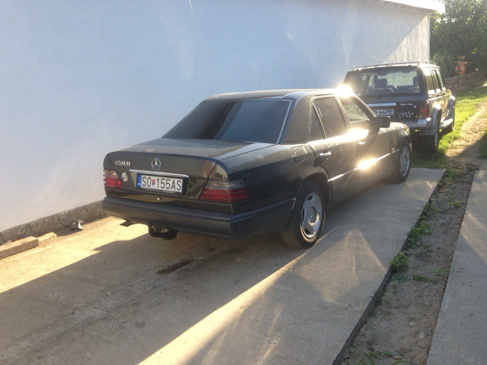 Знайшов фотки на телефоні свого W124. 2