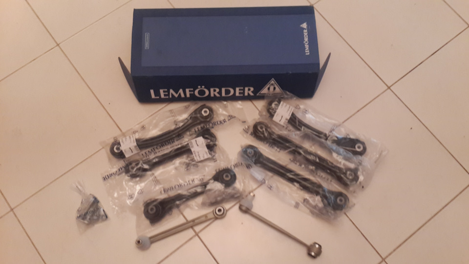 Комплект задніх важелів Lemforder 1