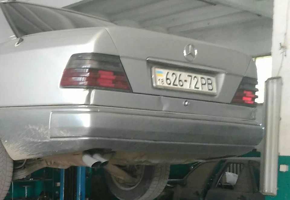 Трішки по кузову.