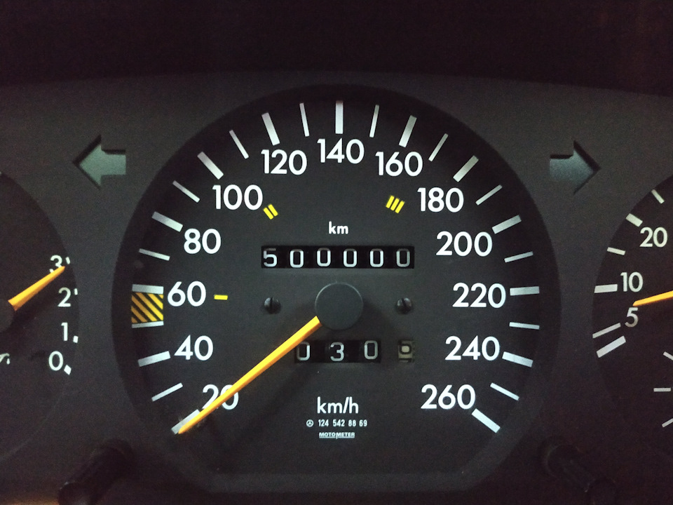 Mercedes-Benz W124 E280 500 000 км - пробігу! Але це не точно :) 1