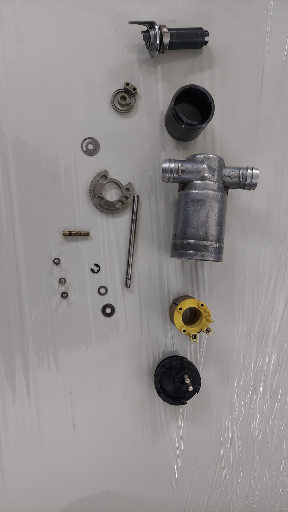 Ремонт Регулятор холостого ходу M102 m103. disassembling idle control valve w124 w126 1