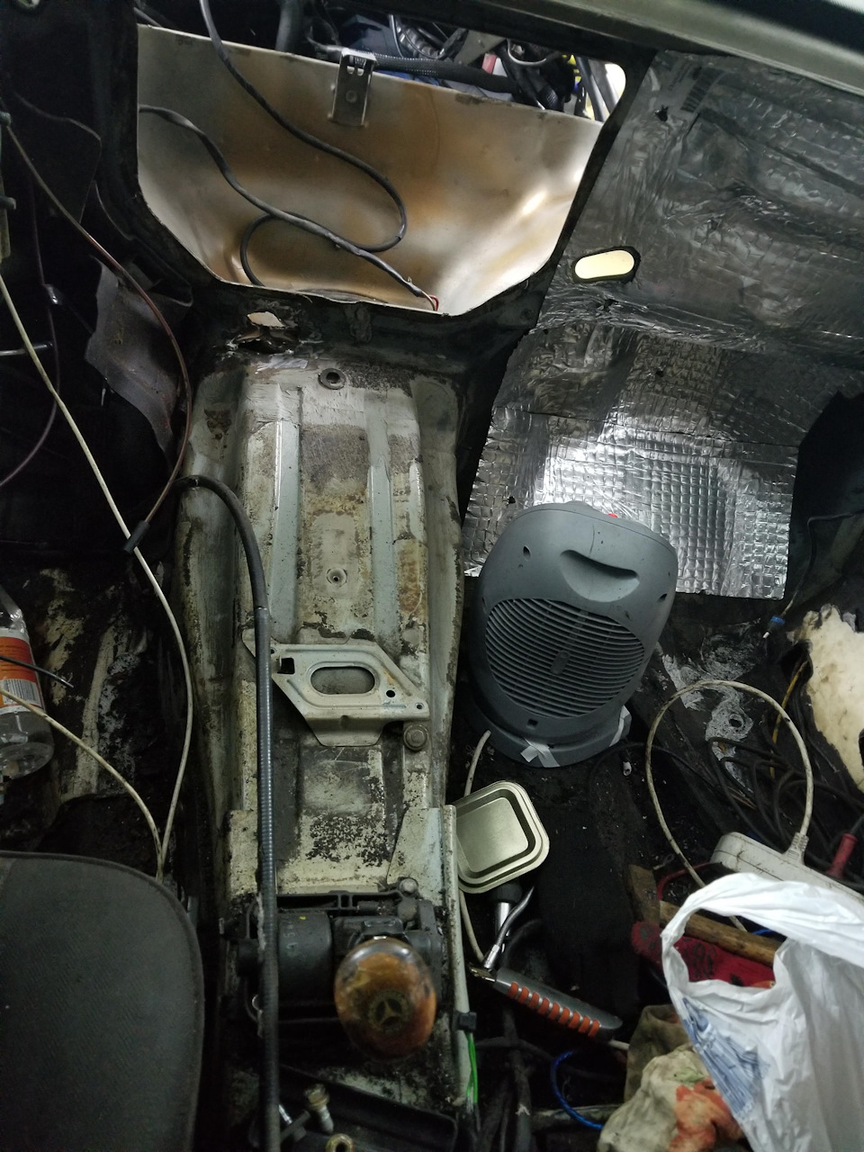 Салон 2. Обслуговування печі w124 4