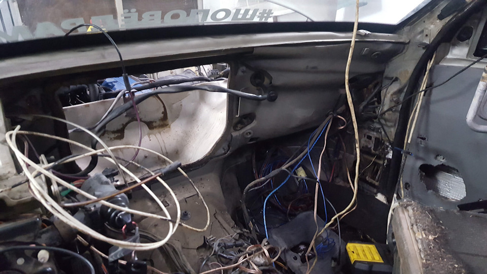 Салон 2. Обслуговування печі w124 2