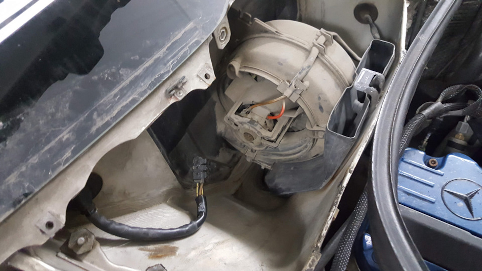 Салон 2. Обслуговування печі w124 1