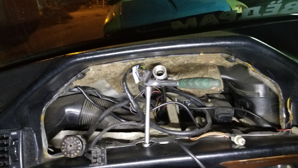 заклинив замок запалювання w124. 5