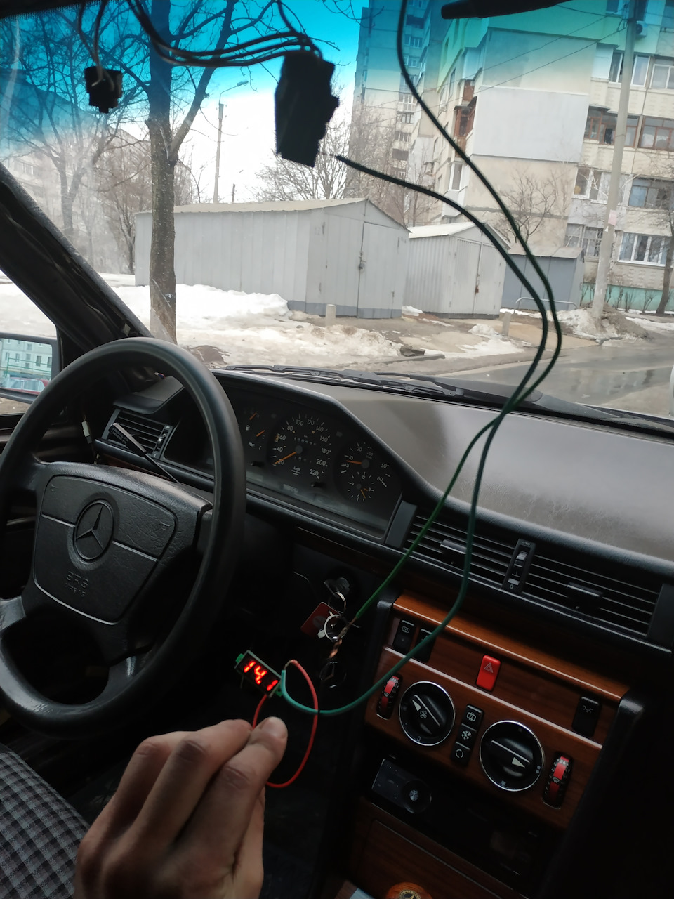 Вольтметр мені в плафон!) 4