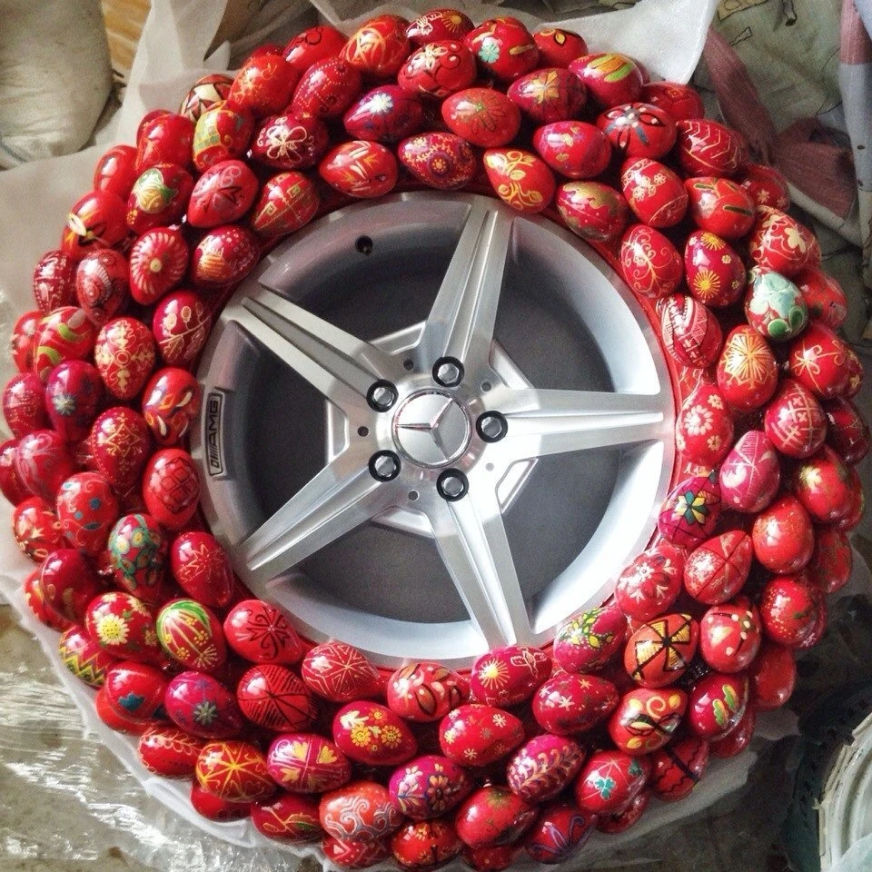 З Великоднем!