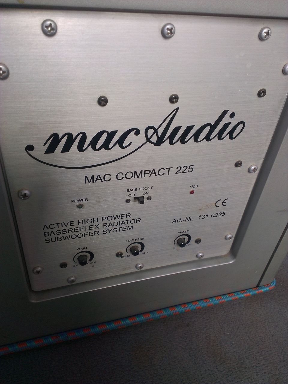 Сабвуфер MacAudio на місці☺ 1