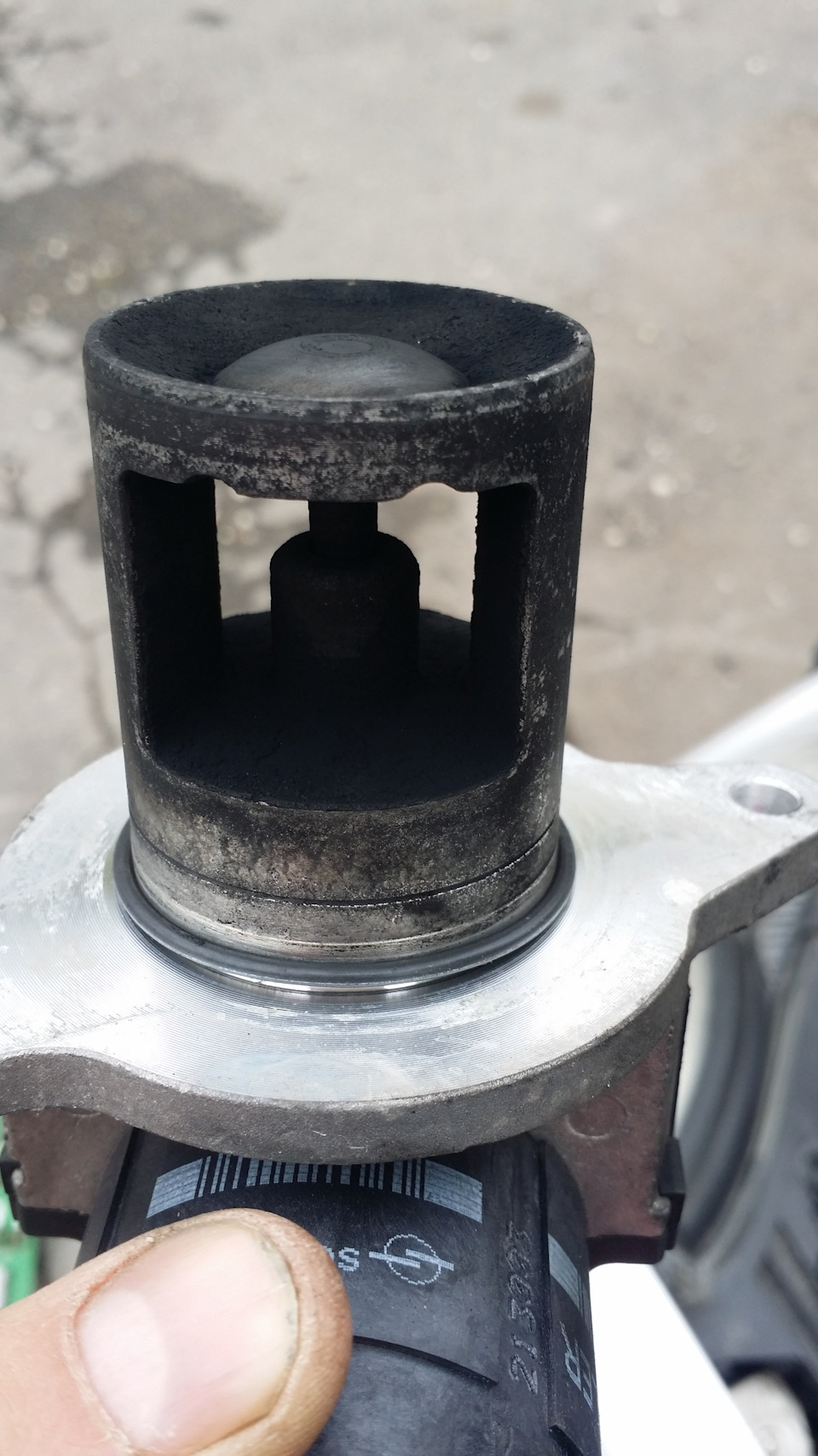 Почистив EGR, ДМРВ. 3