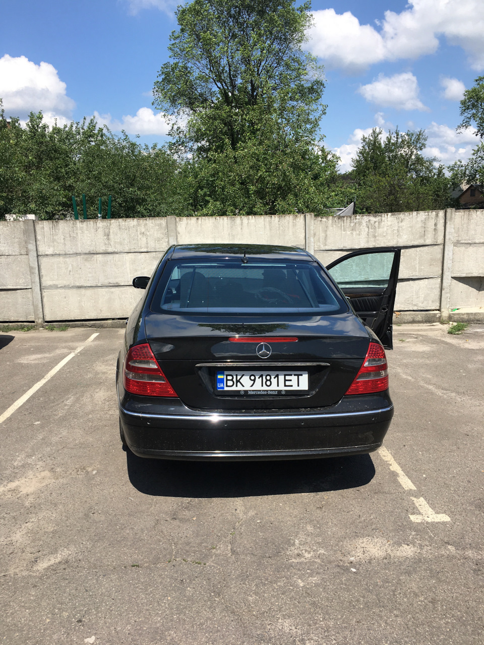 Поставив на облік 3