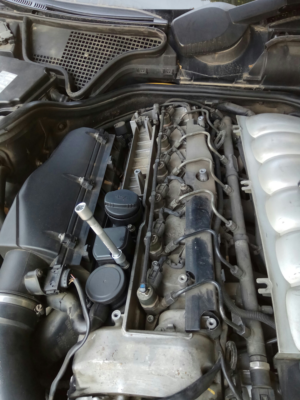 Заміна гумок масловідділювача на 3.2 cdi 4