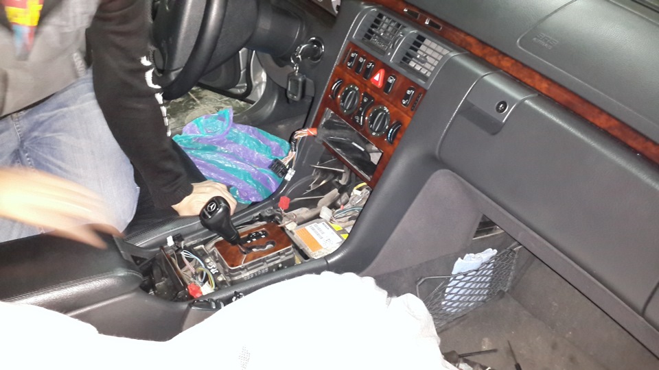 Встановлення нових динаміків та підготовка акустичних кишень 1