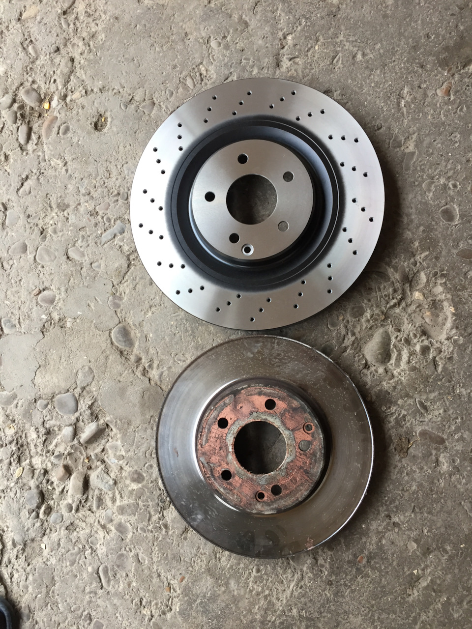345й диск і 4х поршневі суппорти Brembo 4