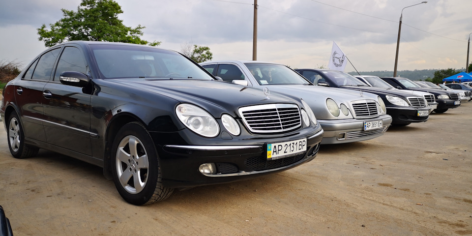 Сходка Mercedes-Benz zp. 4
