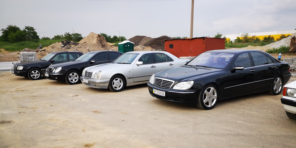 Сходка Mercedes-Benz zp. 1