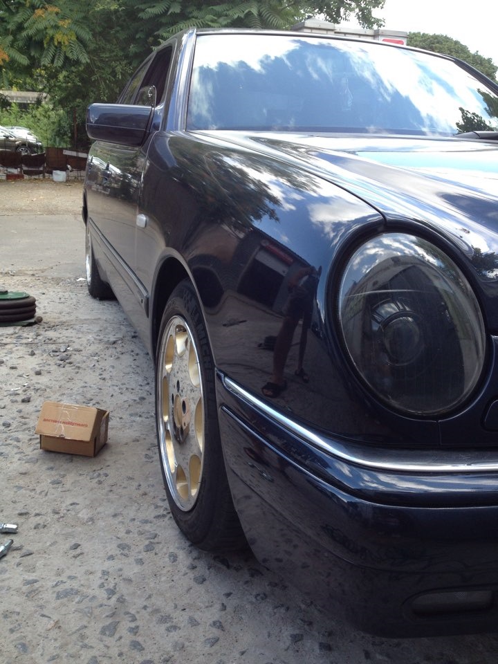 Polishing stock rims instalation. #EliteCustoms #ShineSteel 2