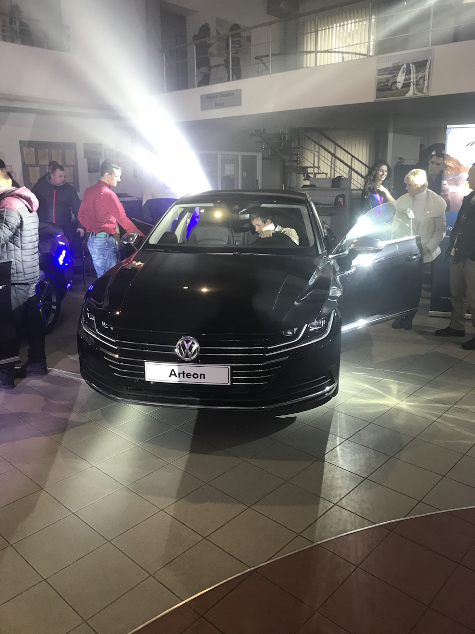 Volkswagen Areton 2