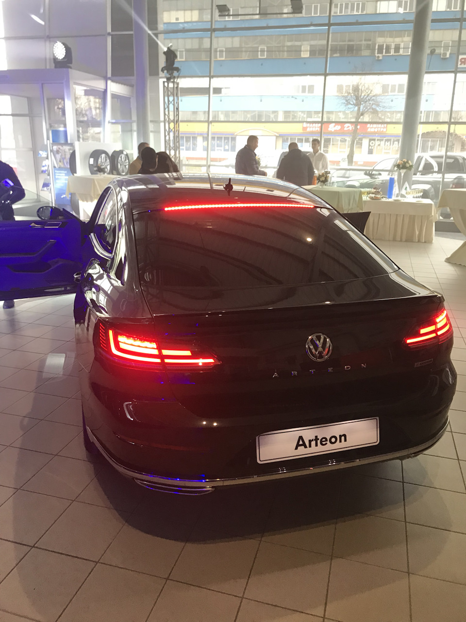 Volkswagen Areton 3