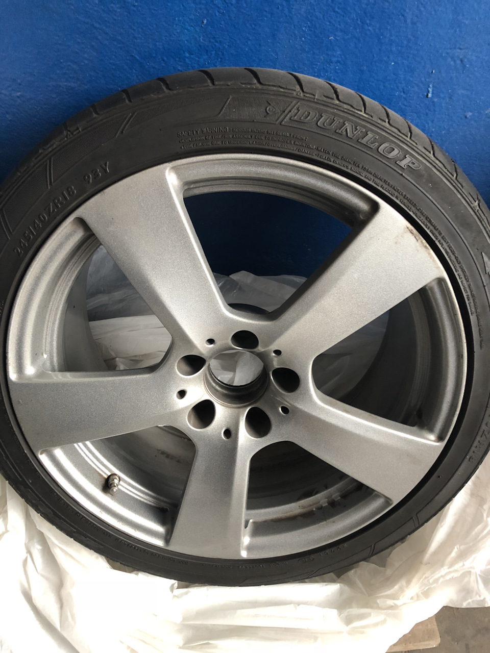 Продам диски с резиной Mercedes r18 212 A 212 401 13 02 8.5j*18H2 ET48 5