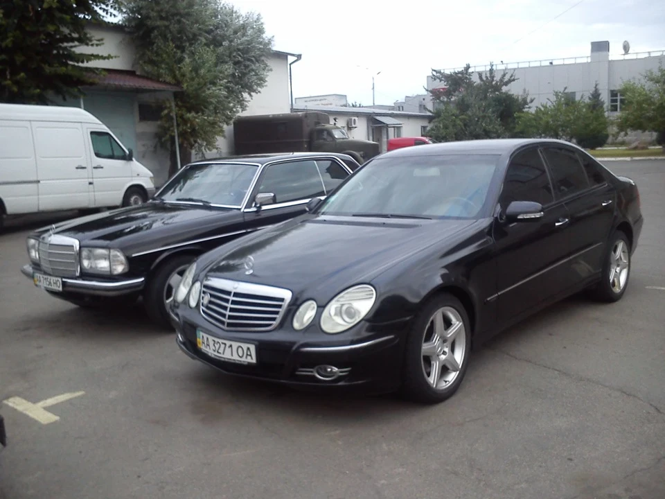 w211 + C123- 26 років різниці-це прірва або всього пару кроків вперед?